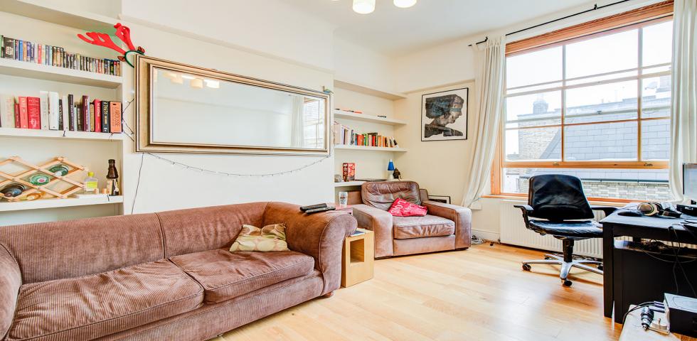 			2 Bedroom, 1 bath, 1 reception Apartment			 West End Lane, WEST HAMPSTEAD